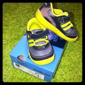 Stride Rite Sneakers, 5M - New in Box!